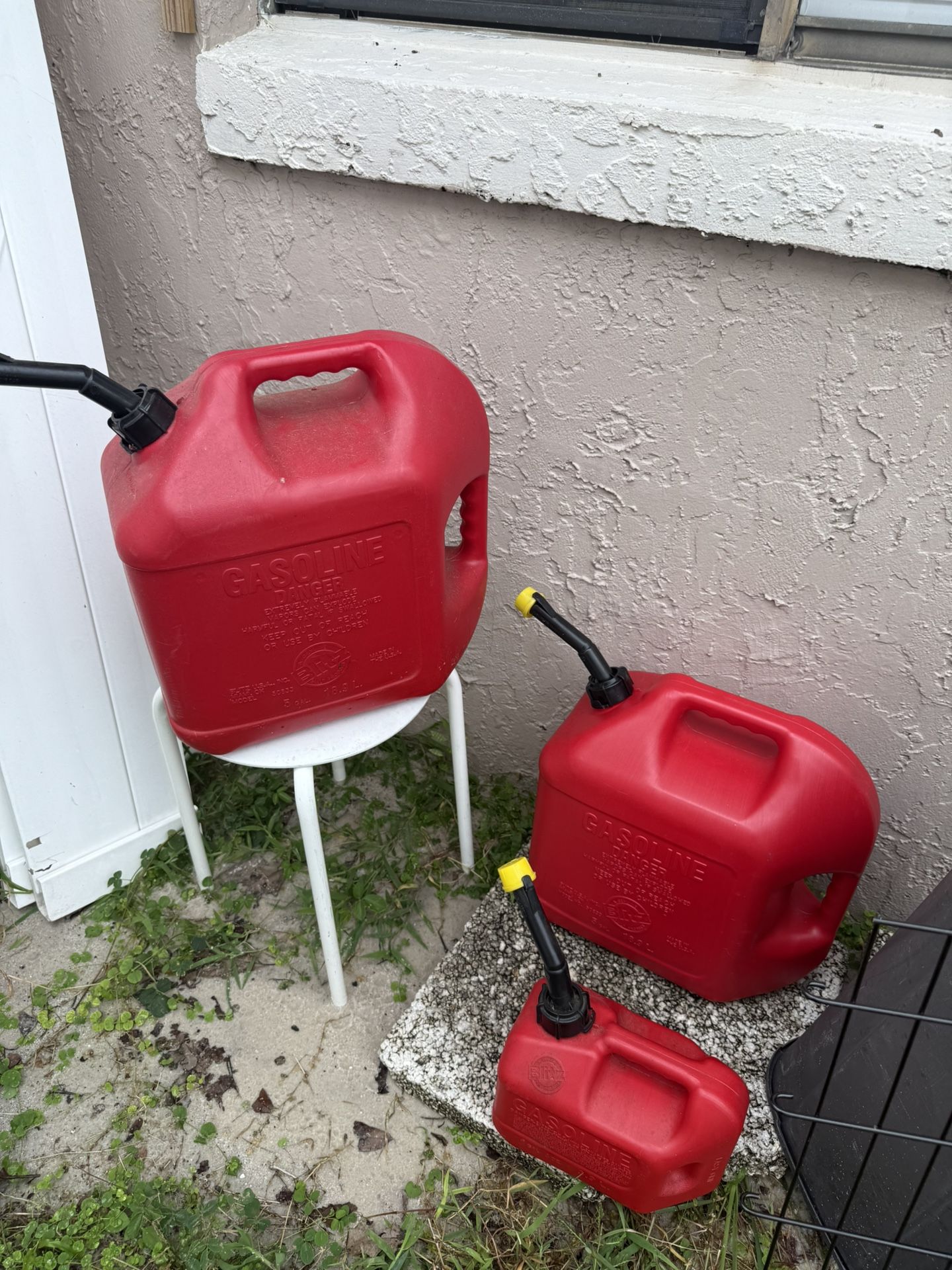 Gas Container 5g And 1g 