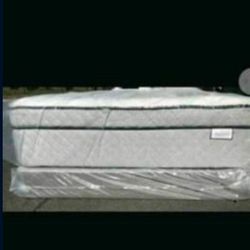 Queen Size New Thick Pillow Top Bed Can 3