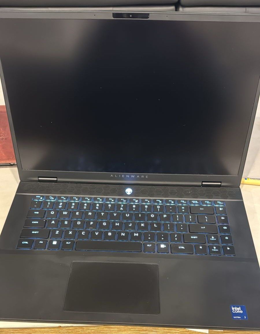 Alienware M16 R2