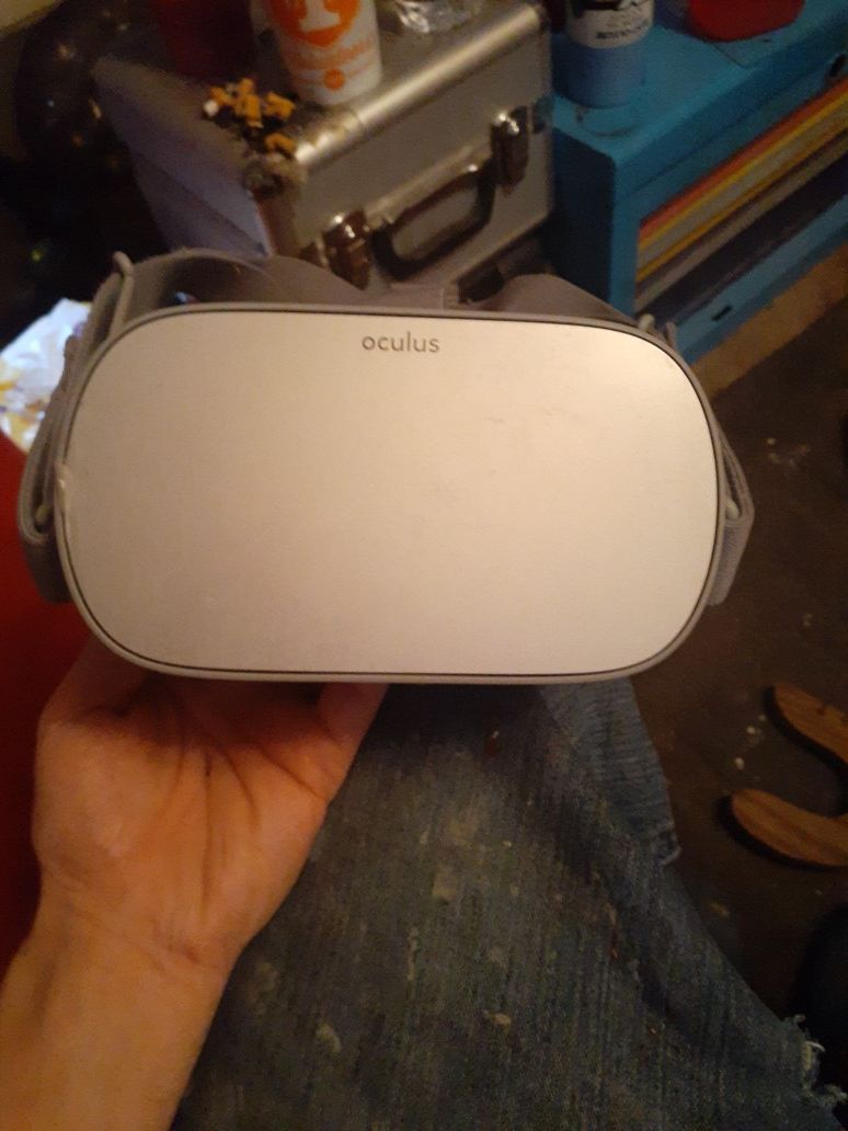 Oculus go all in one VR