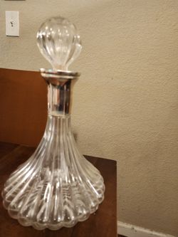 Vintage Glass Decanter & Stopper Silver Plated Neck Wine Liquor