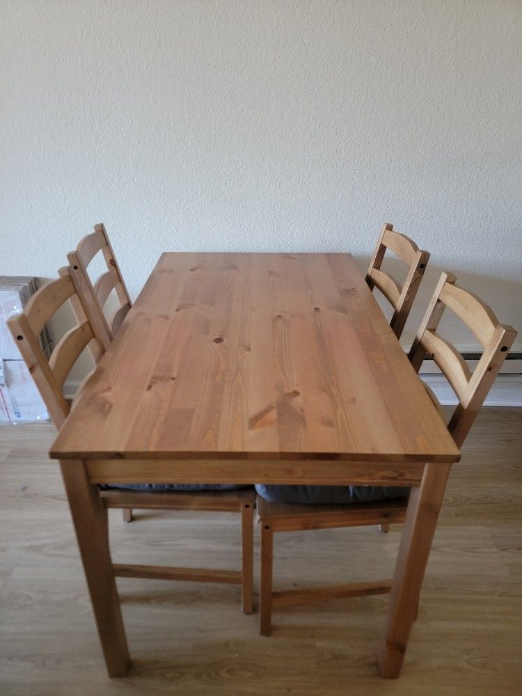 Ikea Hagernas Dining Table With 4 Chairs