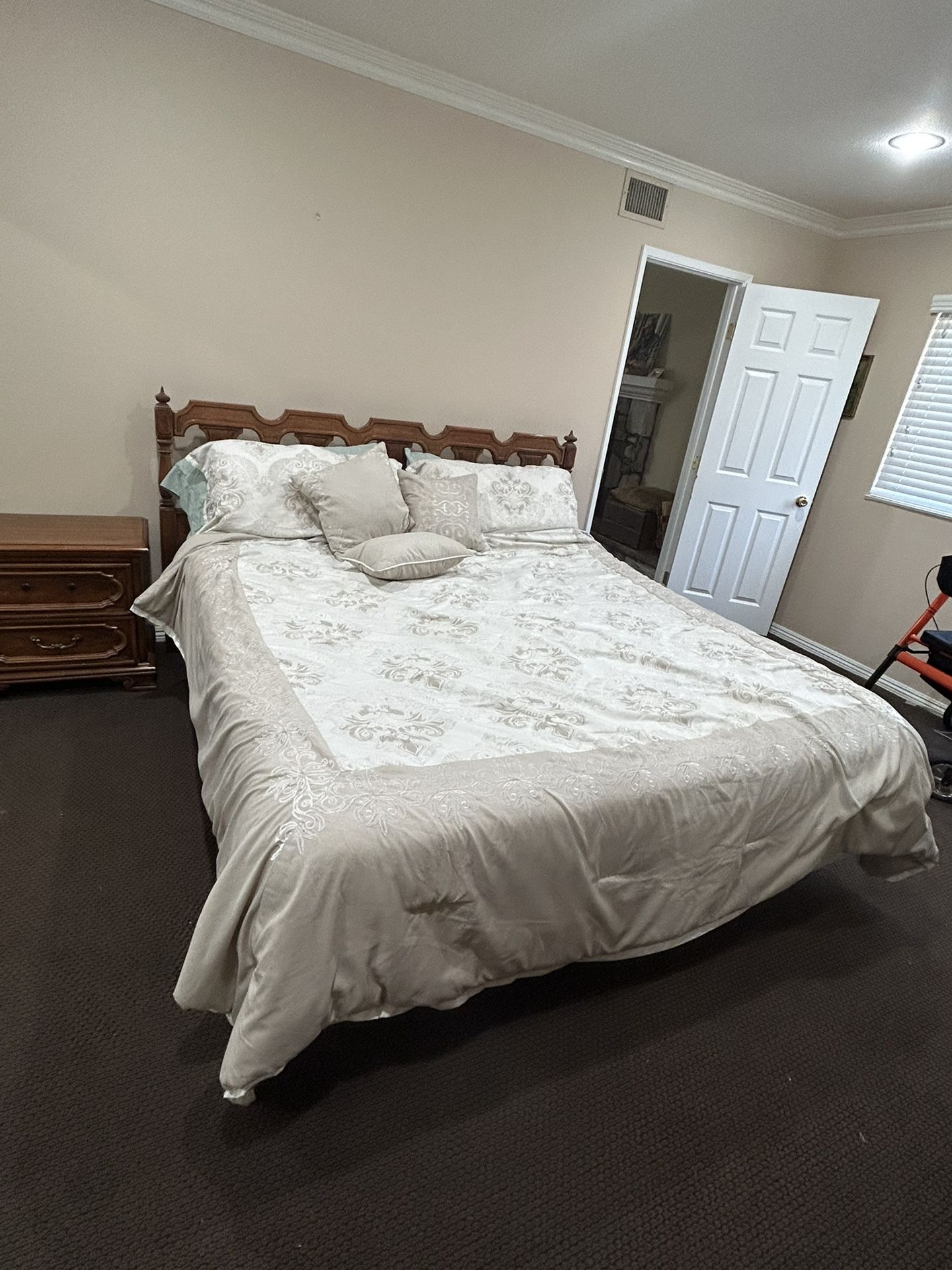 King Bedroom Set