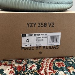Yeezy Boost 350 V2
