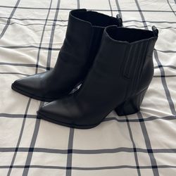 Black Marc Fisher Boots Size 7