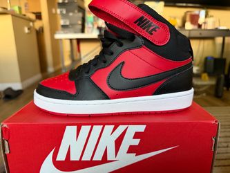 Nike High-Top Sneakers Red and Black