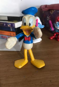 Donald Duck figurine