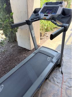 Nautilus T614 Treadmill