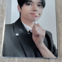 ATEEZ THE WORLD EP.2 : OUTLAW Non-Sport Trading Card Lot 2 Cards K-pop