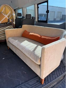 Couch & 2 chairs