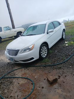2013 Chrysler 200