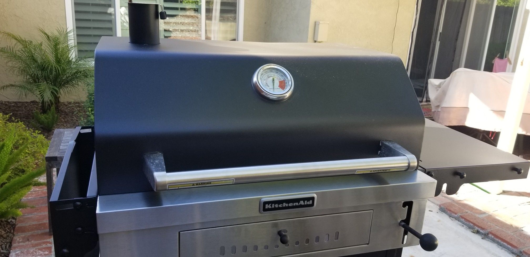 Charcoal bbq grill Kitchenaid cart style for Sale in Alta Loma, CA