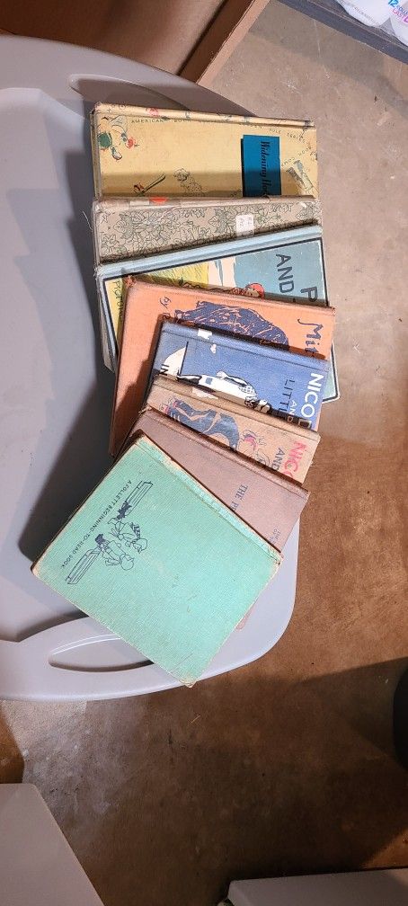 Lot of 8 Vintage Children's Books