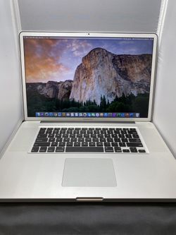 Apple MacBook Pro 17”