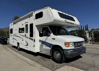 2004 Ford E-450 Cutaway