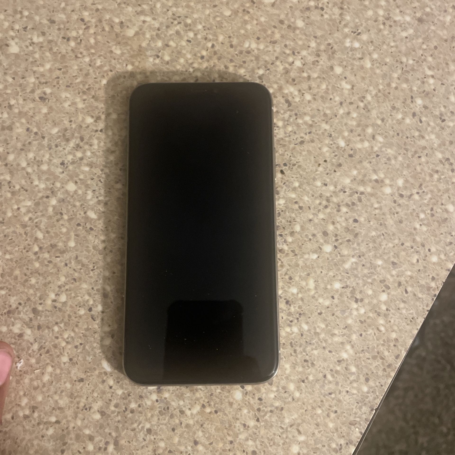 iPhone X (read Description)