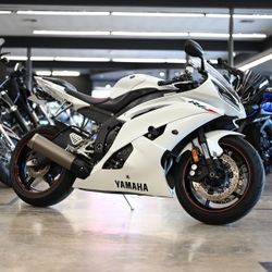 2009 YAMAHA R6