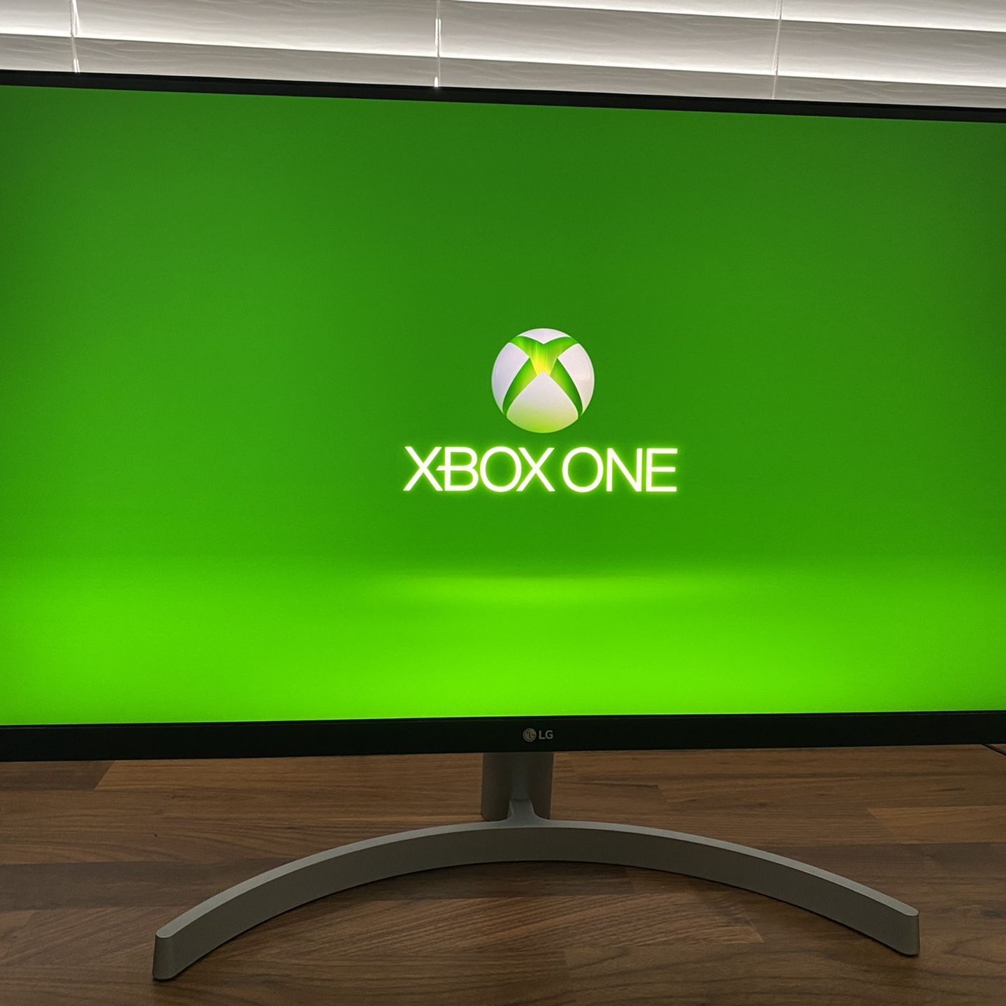 LG 27UL600-W 27 inch (4K IPS 60 hz) 5ms for Sale in Miami, FL 