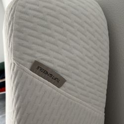 Free Queen Mattress, Firm, Removable Cover 