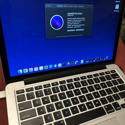 MacBook Pro 2015 16gb 256gb 2.7 i5 (Bad Keyboard/mousepad)