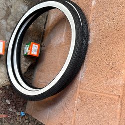 20x1-3/4 Tires And Tubes   