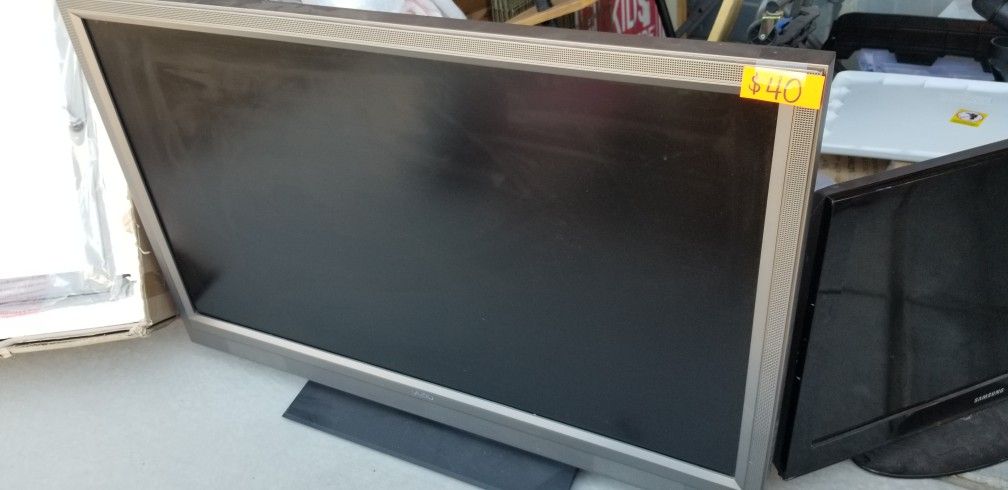 Two Used TV's. One Vizio 47", & One Samsung 32". 