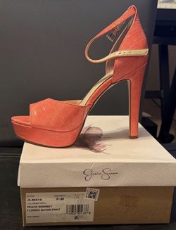 Jessica Simpson (9.5)