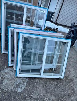 Vinyl & Aluminum Sliding Windows – Set of Several