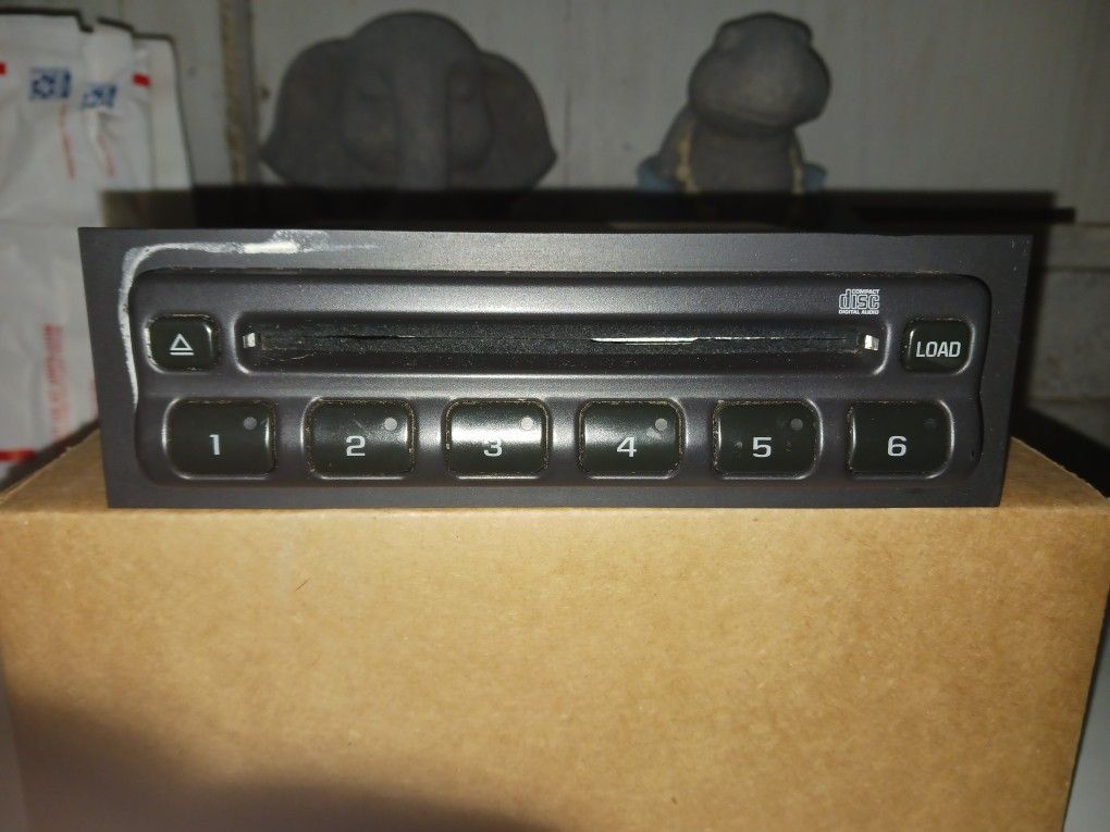 6 Disc Cd Player