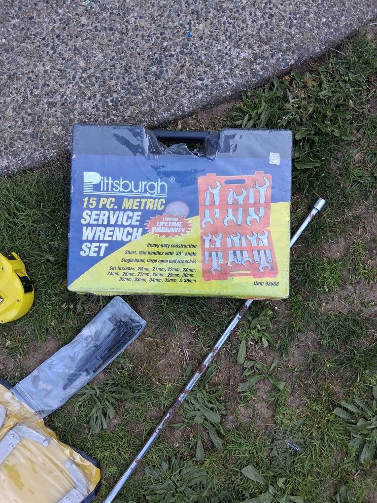 15 PC. Metric Service Wrench
