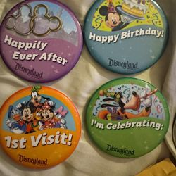 Disney 2018 Buttons 
