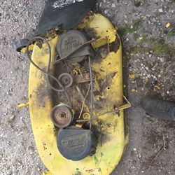 ((READ AD))((42" LA--D--E--SERIES Johndeere DECK)) riding Mower 