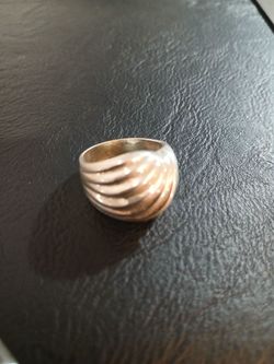 Women's ring