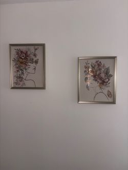 Beautiful chic two-piece wall art