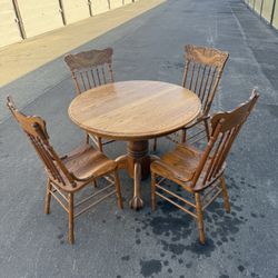 42" Kitchen Table with 21" Leaf and 6 chairs