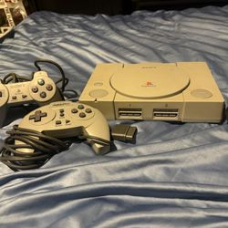 PlayStation 1 Console With Controllers 