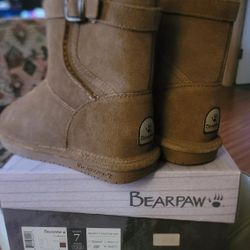 New Bear Paw Sherling Boots Size 7