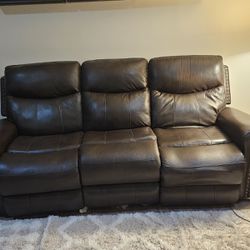Pull Out couch 