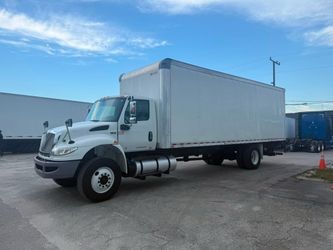 2019 International 4300 26' Box Truck