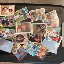 BASEBALL/FOOTBALL CARDS 