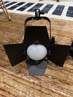 Fiilex P360S Portable LED Light (2(contact info removed)K)