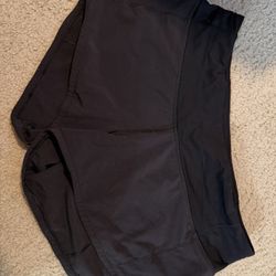 Lululemon Speed Up Short Size 4 NO UNDERWEAR 