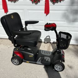 4 Wheeler Scooter Golden Buzzaround GB148EX