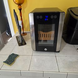 Electric 85 Cigar Humidor.
