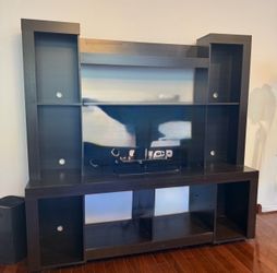 TV Stand/Entertainment Center