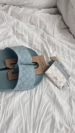 Coach Slides, Coach Wallet