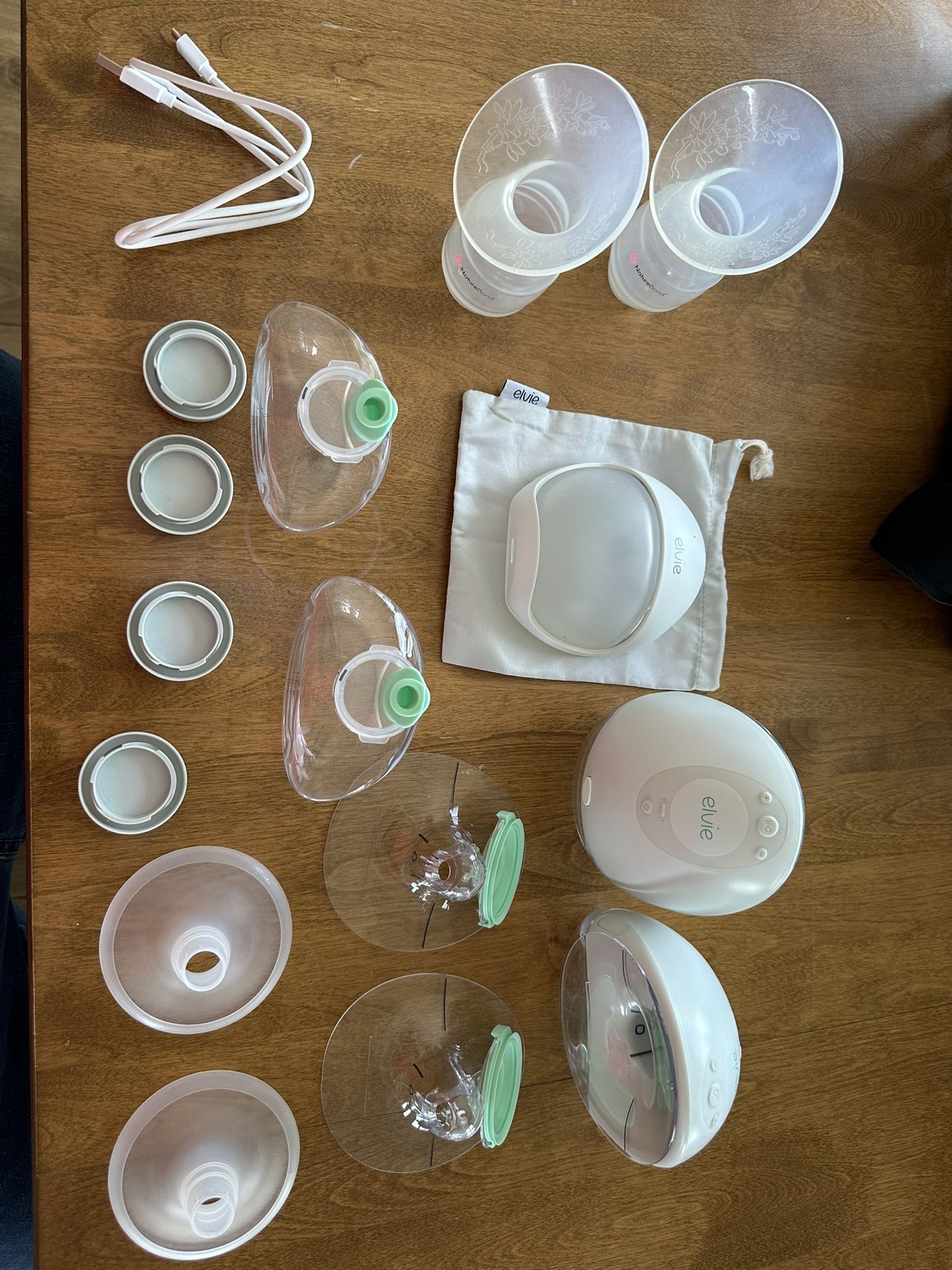 Elvie pump +Extras