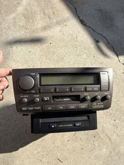 Lexus LS430 OEM Radio Part 