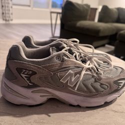 New Balance 725 Grey