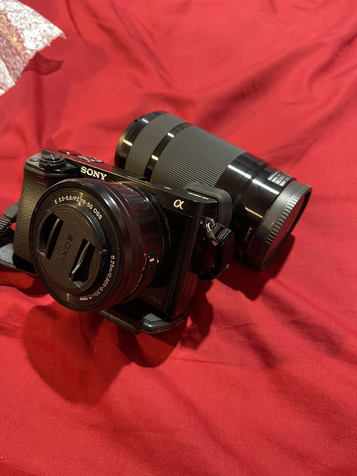 Sony A6000 And Lense